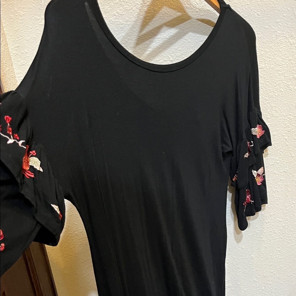 Alya Black Dress with Embroidery from Francesca’s. - Picture 7 of 7